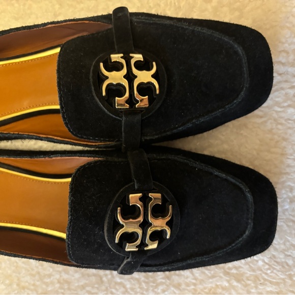 Tory Burch Black Suede loafer Flats with Gold Logo - Picture 3 of 5